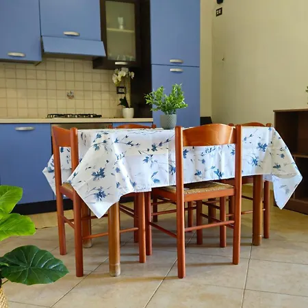 בית נופש Dimora Sabbia E Mare 1 *